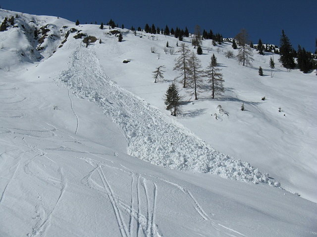 Lesachtal 2009 175.jpg - erste kleinere Lawinen